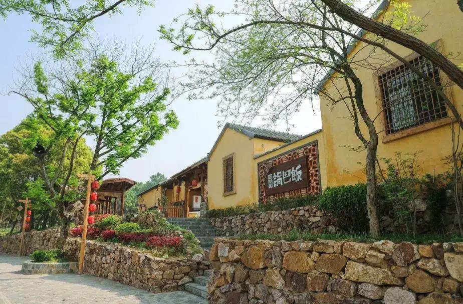 半汤餐饮系列——老村长锅巴饭