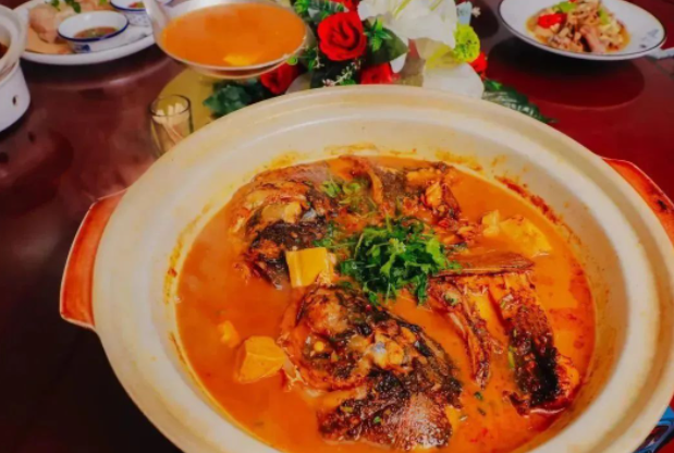 寻味半汤 | 百吃不厌的美味——鱼头炖豆腐