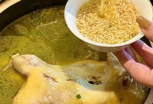 老母鸡汤：岁月沉淀的美味