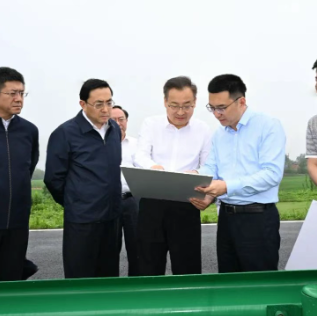 梁言顺在合肥市调研时强调 坚持规划引领加强综合治理 让巢湖成为合肥最好的名片